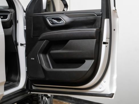 Used 2021 GMC Yukon XL AT4 w/ AT4 Premium Plus Package image 48