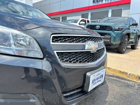 Used 2013 Chevrolet Malibu Eco w/ Power Convenience Package FWD image 4