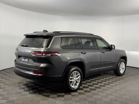 Used 2023 Jeep Grand Cherokee L Laredo image 7