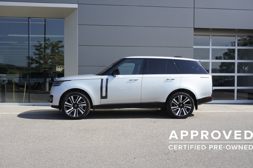 Used 2023 Land Rover Range Rover SE AWD/4WD image 8