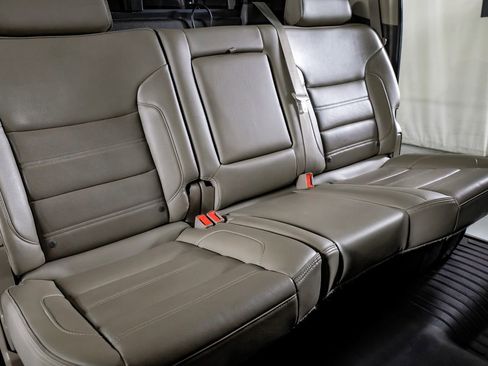 Used 2015 GMC Sierra 3500 Denali w/ Duramax Plus Package image 30