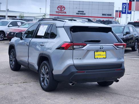Used 2024 Toyota RAV4 XLE Premium AWD/4WD image 7