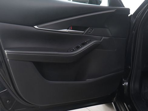 Used 2023 Cadillac XT4 Sport image 19