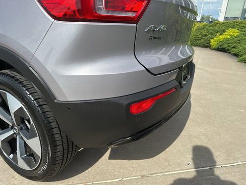 Certified 2026 Volvo XC40 B5 Plus AWD/4WD image 19