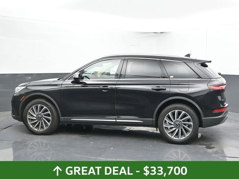 Used 2024 Lincoln Corsair Reserve image 9