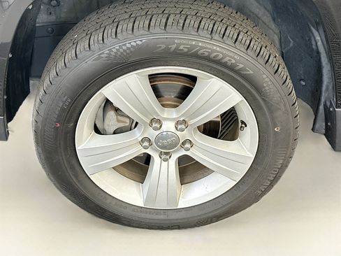 Used 2014 Jeep Compass Latitude AWD/4WD image 31