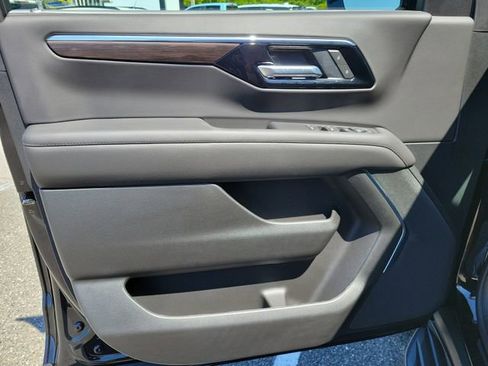 New 2026 Chevrolet Suburban LS w/ LS Custom Edition RWD image 15