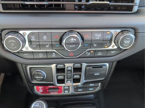 New 2026 Jeep Gladiator Rubicon w/ Safety Group AWD/4WD image 22
