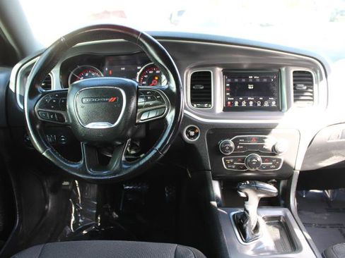 Used 2022 Dodge Charger SXT image 9