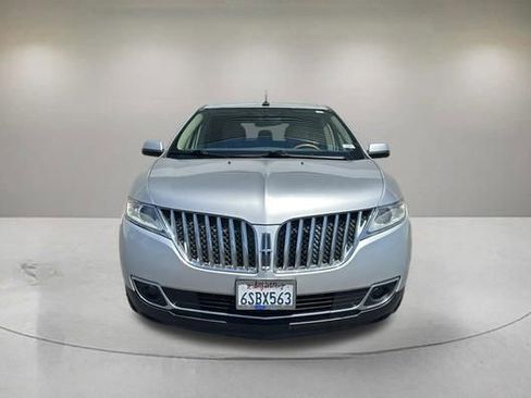 Used 2011 Lincoln MKX 2WD w/ Wood Pkg image 2