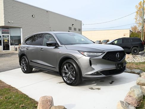 Used 2023 Acura MDX A-Spec image 3