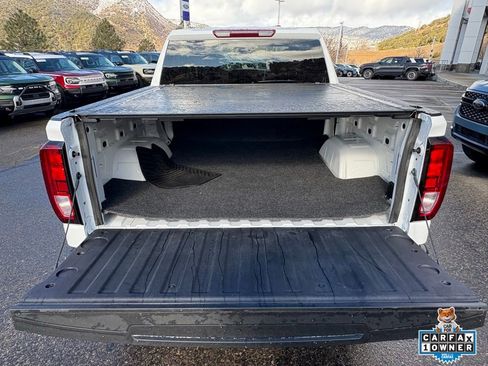 Used 2025 GMC Sierra 1500 Elevation image 8