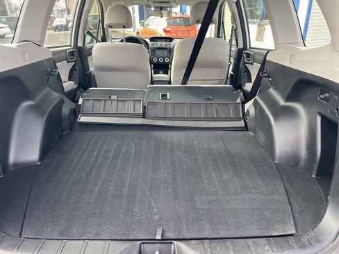 Used 2017 Subaru Forester 2.5i w/ Alloy Wheel Package image 48