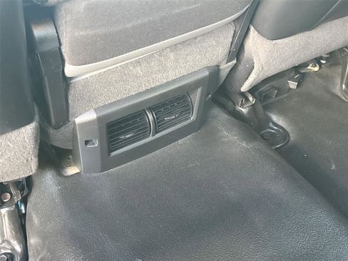 Used 2022 RAM 1500 Tradesman w/ Chrome Appearance Group image 27