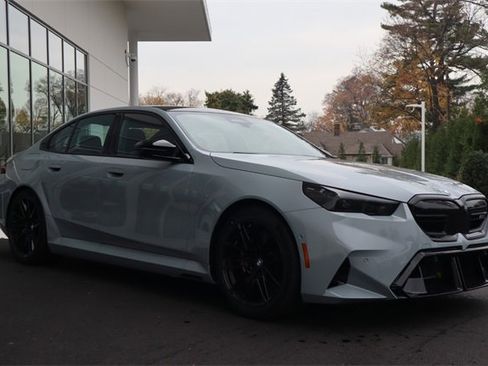 New 2026 BMW M5 w/ Executive Package image 4