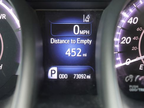 Used 2018 Toyota Avalon XLE Premium image 20