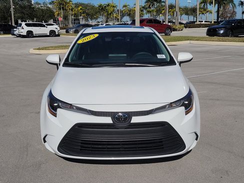 Used 2023 Toyota Corolla LE w/ LE Premium Package image 8