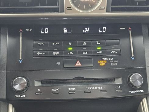 Used 2014 Lexus IS 250 w/ Premium Package RWD image 35