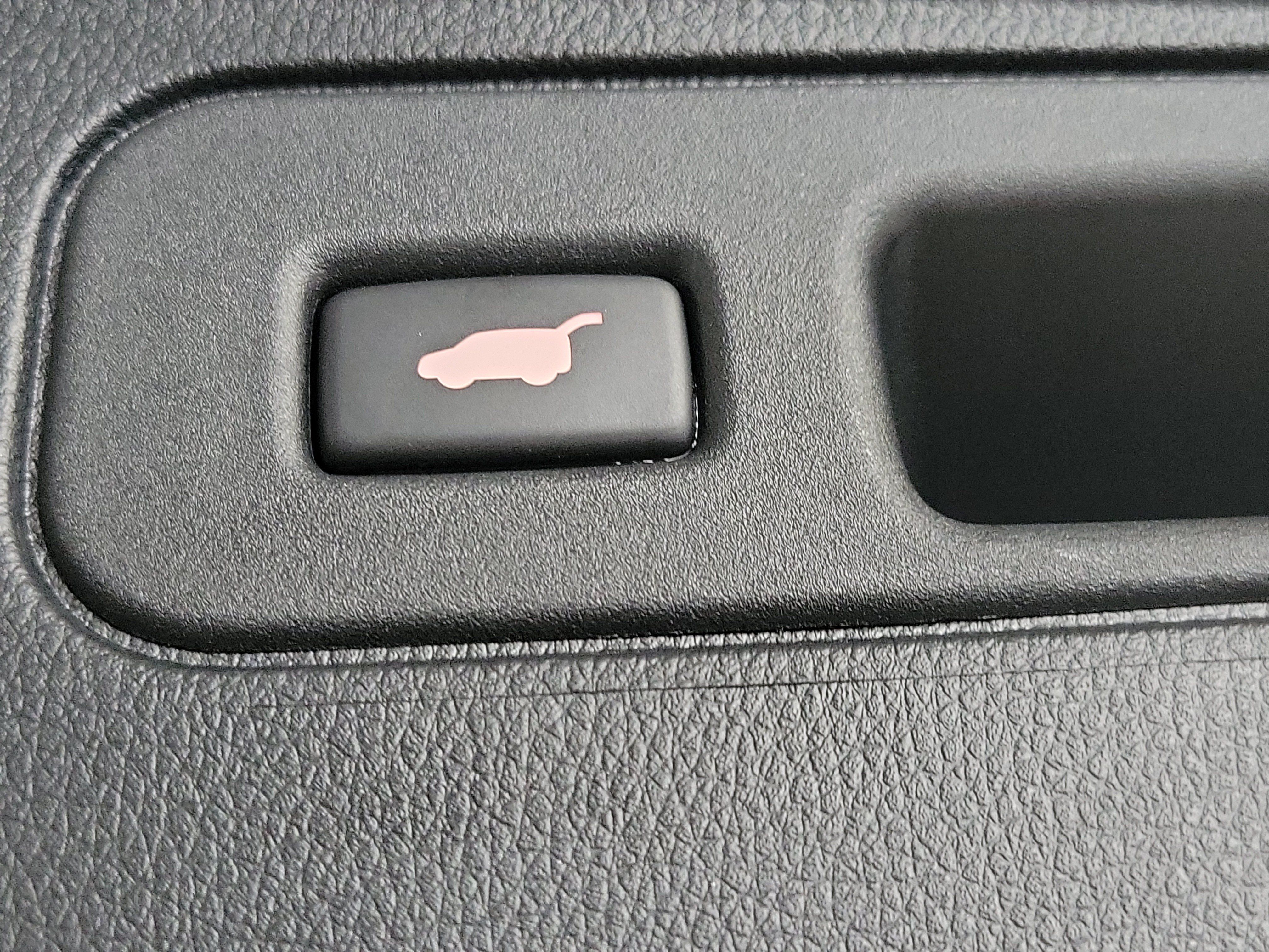 Used 2024 Honda Passport EX-L image 11