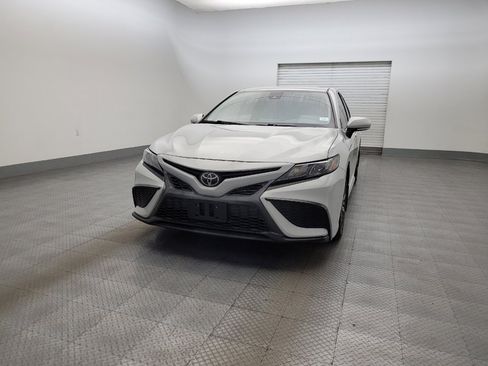 Used 2022 Toyota Camry SE w/ Carpet Mat Package (TMS) image 15