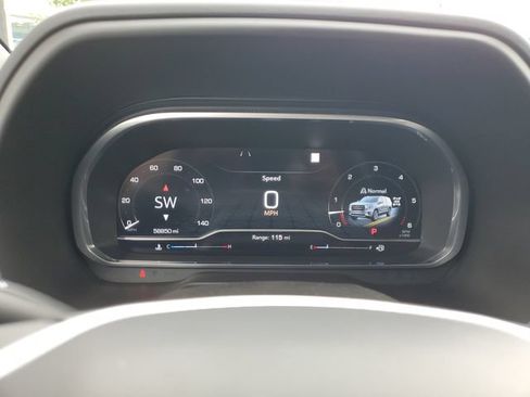 Used 2023 GMC Yukon SLT w/ SLT Luxury Package AWD/4WD image 24
