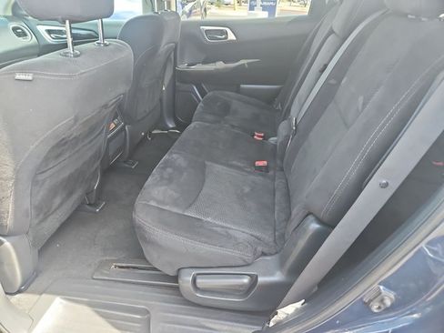 Used 2015 Nissan Pathfinder SV FWD image 13