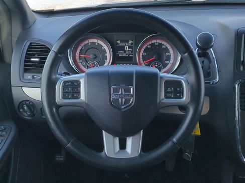 Used 2013 Dodge Grand Caravan R/T w/ Trailer Tow Group image 27