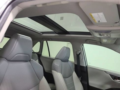 Certified 2022 Toyota RAV4 Limited AWD/4WD image 13