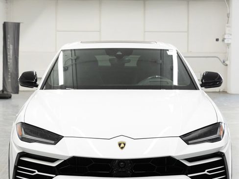 Used 2021 Lamborghini Urus image 4