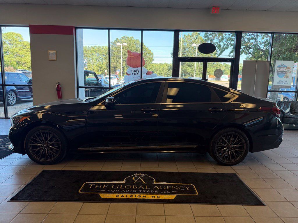 Used 2018 Genesis G80 3.3T Sport RWD image 3