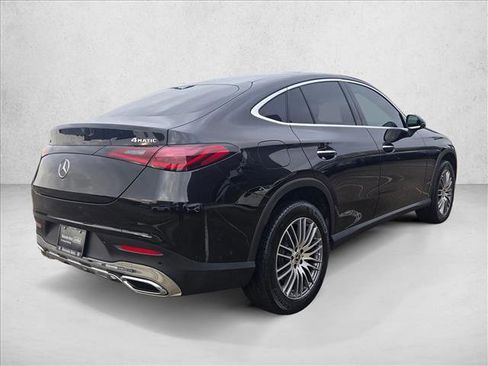 Used 2024 Mercedes-Benz GLC 300 4MATIC image 5