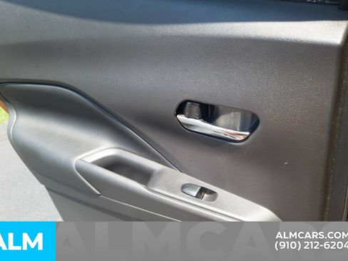 Used 2019 Nissan Kicks S FWD image 21