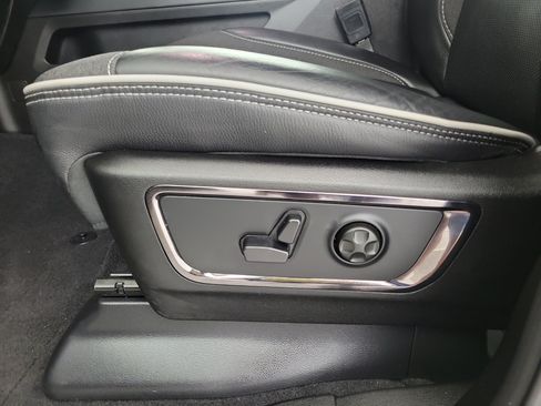 Used 2025 RAM 1500 Limited AWD/4WD image 21