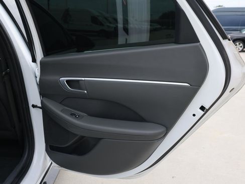 Used 2021 Hyundai Sonata SEL Plus w/ Tech Package image 16