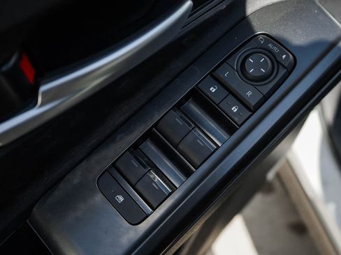 New 2026 Subaru Solterra AWD/4WD image 16