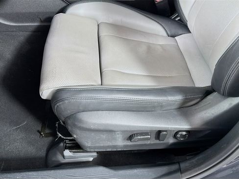 Used 2023 Subaru Outback Limited image 23