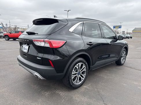 Used 2020 Ford Escape SEL image 8