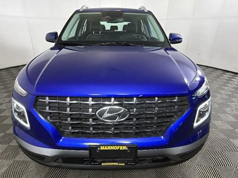 Used 2024 Hyundai Venue Limited FWD image 8