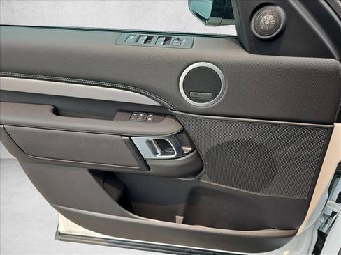 New 2026 Land Rover Discovery Dynamic SE AWD/4WD image 28