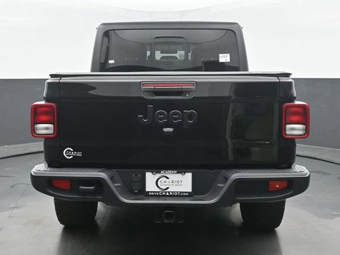 Used 2022 Jeep Gladiator Sport AWD/4WD image 5