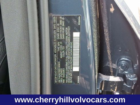 New 2025 Volvo XC90 B6 Plus w/ Protection Package Premier image 25