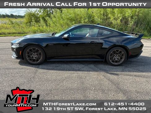 Used 2024 Ford Mustang GT Premium w/ GT Performance Package RWD image 5