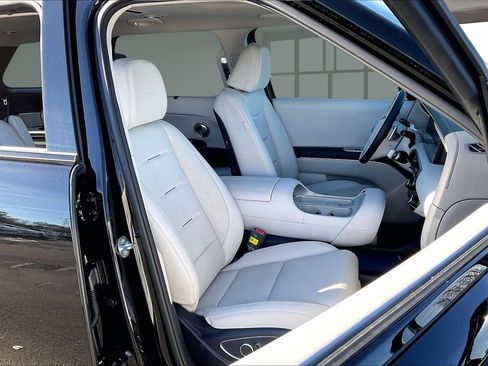 New 2026 Hyundai Palisade Calligraphy FWD image 11