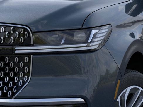 New 2026 Lincoln Navigator L Reserve image 18