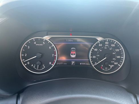 Used 2025 Nissan Sentra SV image 34