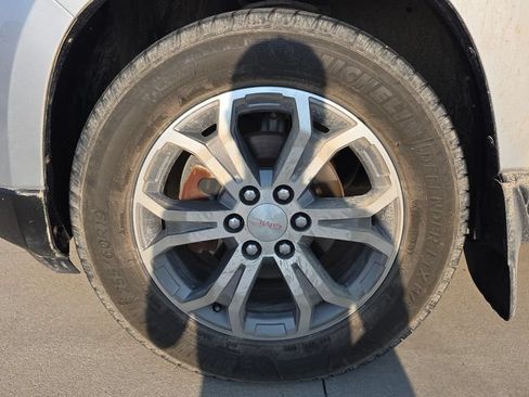 Used 2016 GMC Acadia SLT FWD image 10