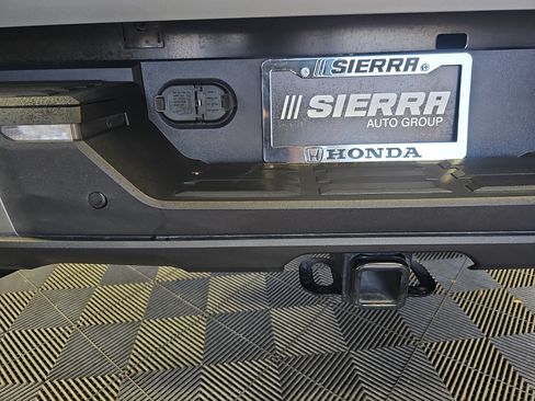 Used 2024 Toyota Tundra Limited w/ Power Package AWD/4WD image 17