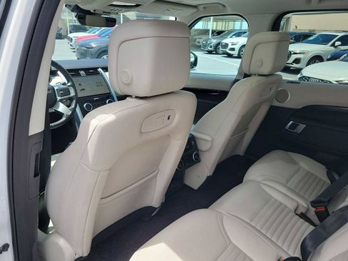 Used 2025 Land Rover Discovery S AWD/4WD image 16