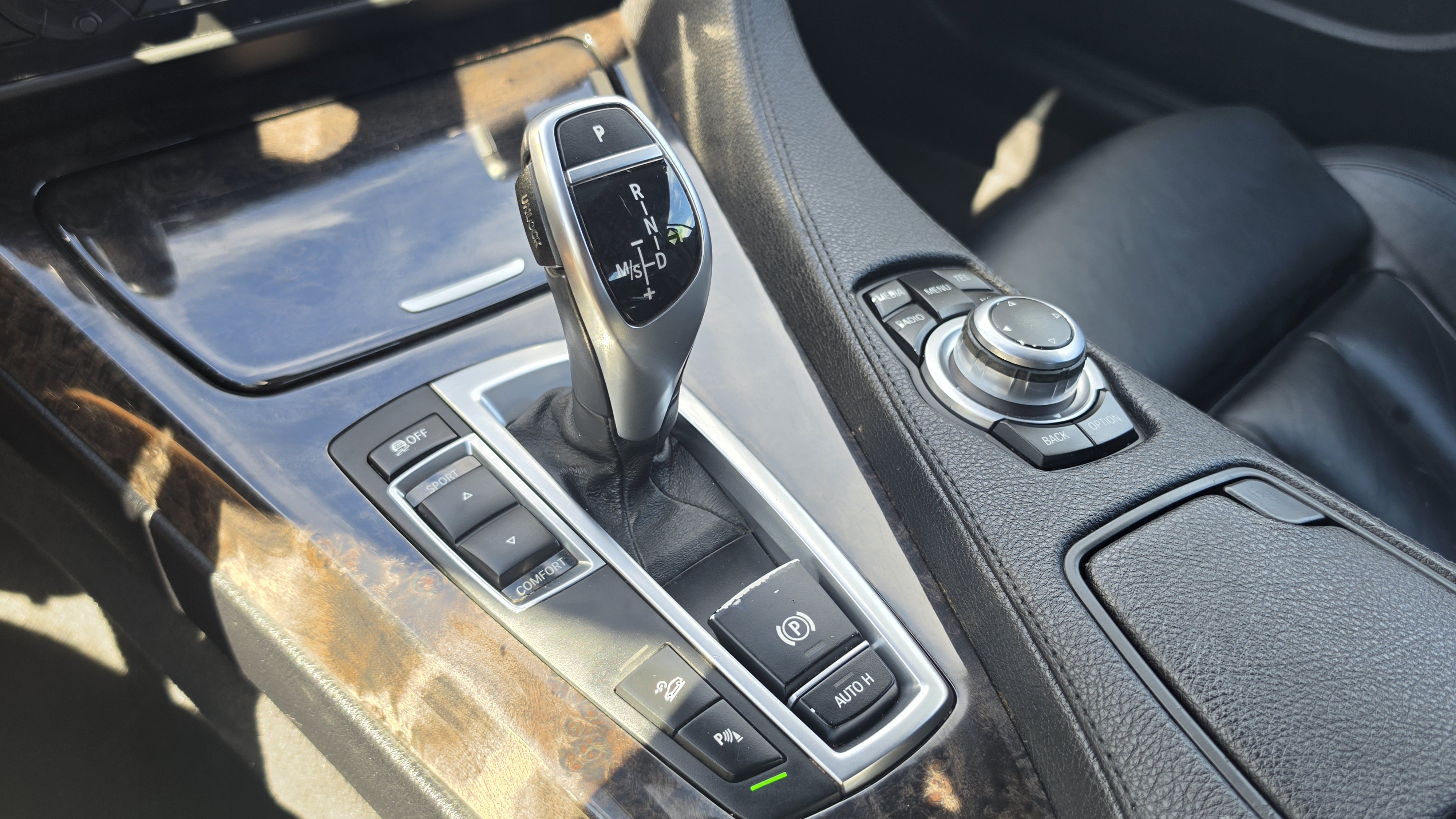 Used 2013 BMW 650i xDrive Convertible AWD/4WD image 29