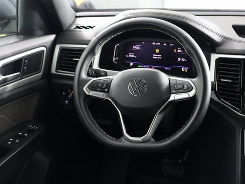 Used 2022 Volkswagen Atlas Cross Sport SE image 10